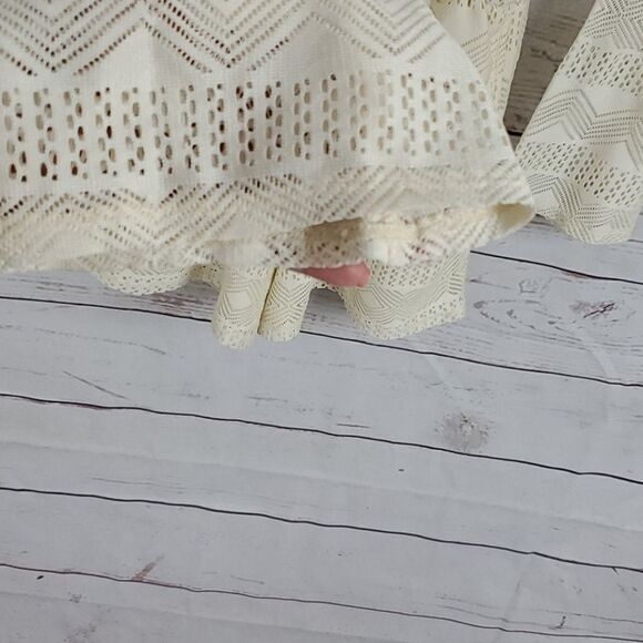 Love Fire, Cream Lace up Crochet Romper, Medium - Picture 6 of 9